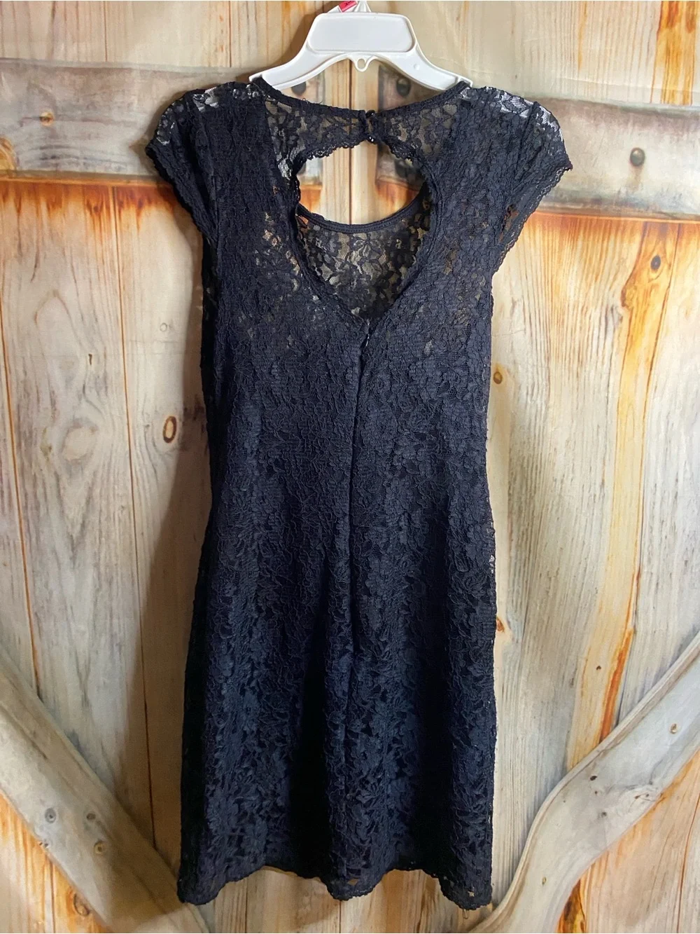 Studio Y elegant black